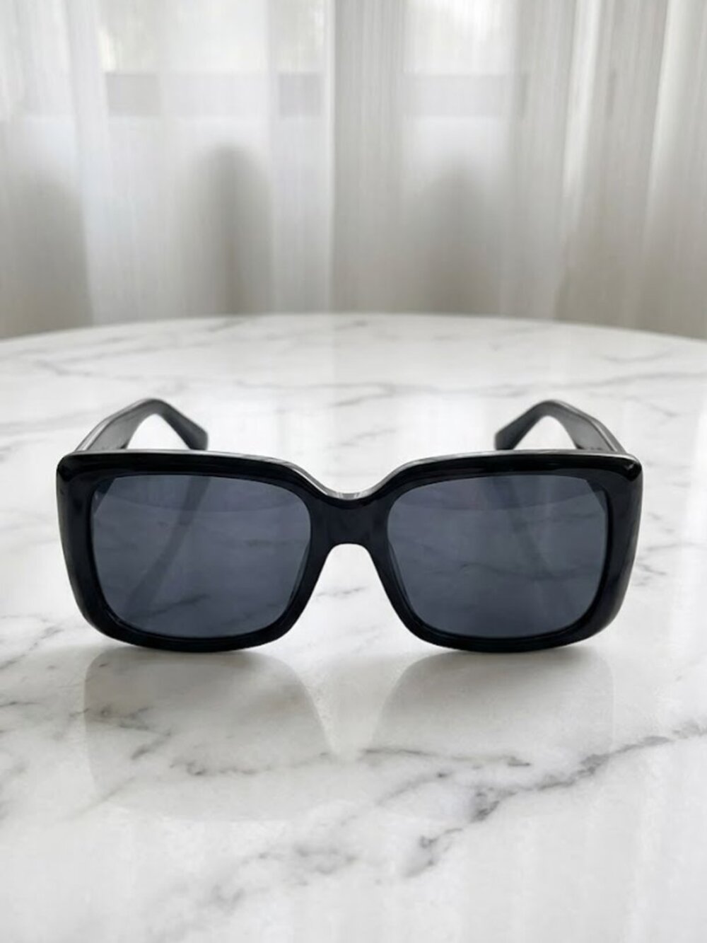 Black Ladies Square Plastic Sunglasses 